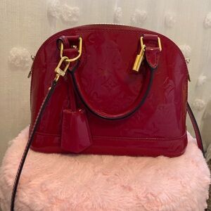 Louis Vuitton Alma BB Vernis